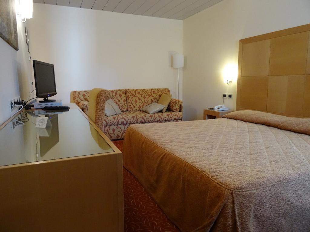 Hotel Roma Cividale del Friuli Szoba fotó